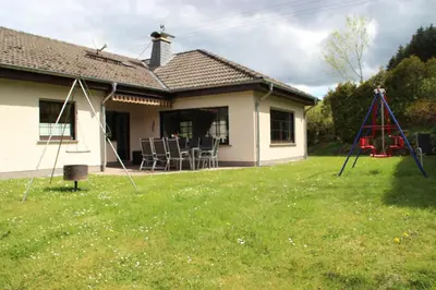 Ein Kinderspielbereich in der Unterkunft Ferienhaus Krämer