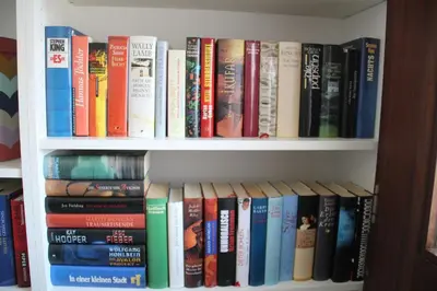 Die Bibliothek in der Ferienwohnung