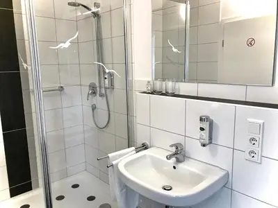 Ein Badezimmer in der Unterkunft Klein und Fein für nach dem Wein, Römerstraße