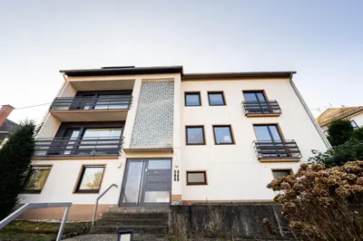 Das Gebäude in dem sich die Ferienwohnung befindet