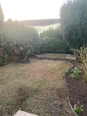 Ein Garten an der Unterkunft stay with friends Trier 1