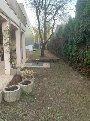 Ein Garten an der Unterkunft stay with friends Trier 1