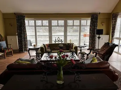 Ein Sitzbereich in der Unterkunft Rheinblick Apartment
