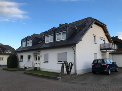 Das Gebäude in dem sich die Ferienwohnung befindet