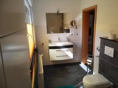 Ein Badezimmer in der Unterkunft Ferienwohnung Zenzen