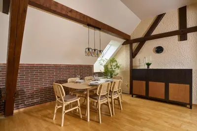 Grundriss der Unterkunft MARX - Charmantes Apartment im Stadtzentrum von Trier - bis 6 Gäste, 2 Schlafzimmer, WLAN & Waschmaschine