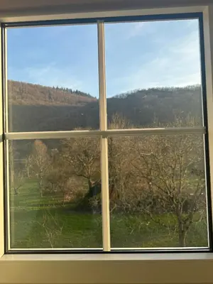 Ein allgemeiner Bergblick oder ein Berglick von der Ferienwohnung aus