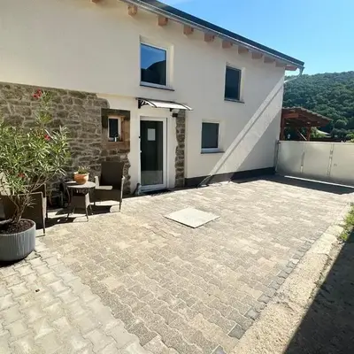 Ferienhaus mit umzäuntem Garten und Terrasse im schönen Nahetal