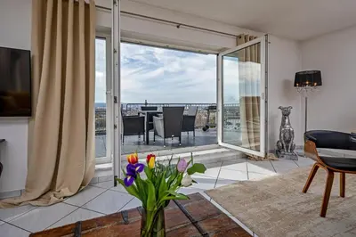 TV/Unterhaltungsangebot in der Unterkunft Koblenz Rheinblick Penthouse