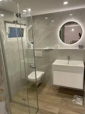 Ein Badezimmer in der Unterkunft Ferienhaus Eifelgruß, in schöner Waldrandlage und tollem Naturgarten