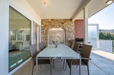 Ein Balkon oder eine Terrasse in der Unterkunft Reet am Rhein - Chateau