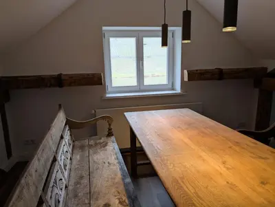 Ein Bett oder Betten in einem Zimmer der Unterkunft Winzervilla Kammerhof - 3x stilvolle & geräumige FeWos mit Moselblick, 2-12 Gäste buchbar, direkt am Moselradweg