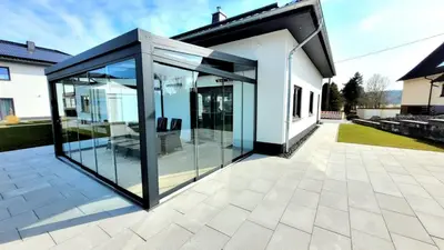 Das Gebäude in dem sich die Ferienwohnung befindet