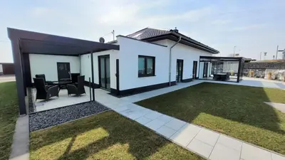 Das Gebäude in dem sich die Ferienwohnung befindet