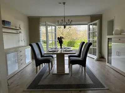 Ein Sitzbereich in der Unterkunft Ferienwohnung Saarglück