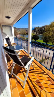 Ein Balkon oder eine Terrasse in der Unterkunft Ferienwohnung Moselblick