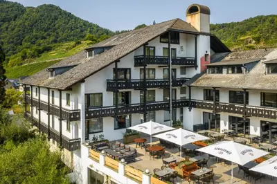 Ein allgemeiner Bergblick oder ein Berglick von des Hotels aus