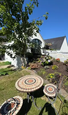 Ein Garten an der Unterkunft Modernes Appartement am Luisenhof
