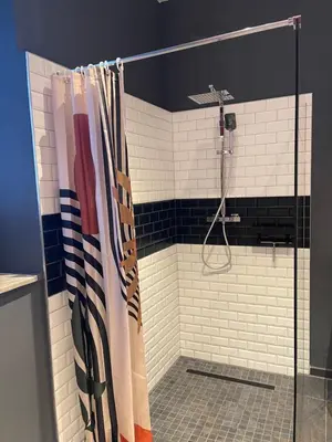 Ein Badezimmer in der Unterkunft Witts Home from Home