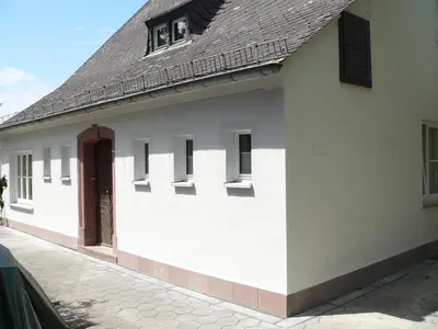 Das Gebäude in dem sich die Ferienwohnung befindet