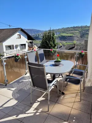 Ein allgemeiner Bergblick oder ein Berglick von der Ferienwohnung aus