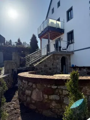 Das Gebäude in dem sich die Ferienwohnung befindet