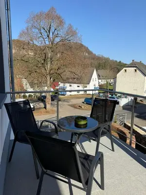 Ein allgemeiner Bergblick oder ein Berglick von der Ferienwohnung aus