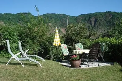 Ein allgemeiner Bergblick oder ein Berglick von der Ferienwohnung aus