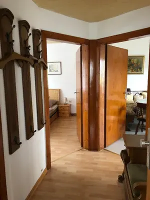Ein Sitzbereich in der Unterkunft Ferienwohnung in Koblenz, nahe Uni und BWZK mit Garten