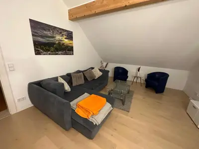 Ein Sitzbereich in der Unterkunft Möblierte Wohnung in Cochem zur Zwischenmiete für berufliche Aufenthalte keine Tourismus keine Ferienwohnung