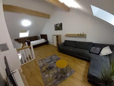 Ein Sitzbereich in der Unterkunft Eifel-Ferienhaus, Haus Achtzehn77