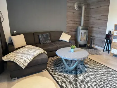 Ein Sitzbereich in der Unterkunft Ferienwohnung Zum Preußensteig I max 3 Gäste