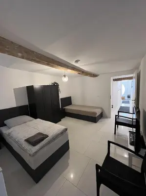 Ein Sitzbereich in der Unterkunft Monteurzimmer RLP - Ihr Zuhause auf Zeit!