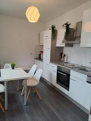 Küche/Küchenzeile in der Unterkunft Monteurzimmer RLP - Ihr Zuhause auf Zeit!
