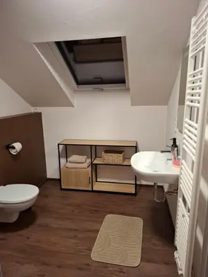 Ein Badezimmer in der Unterkunft Ferienhaus Ewergass in Mertesdorf - nur 8 km von Trier - kostenl ÖPNV-Ticket ab 04-26