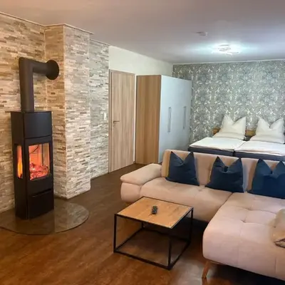 1-Zimmer-Apartment mit Pool und Kamin