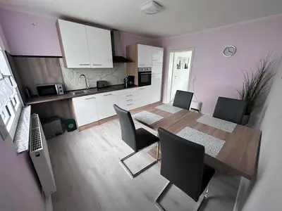 Küche/Küchenzeile in der Unterkunft Ferienwohnung Hochwaldblick 4