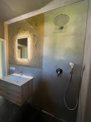 Ein Badezimmer in der Unterkunft Haus Mara