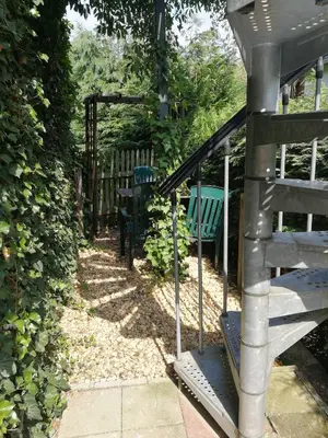 Ein Garten an der Unterkunft Haus Klara
