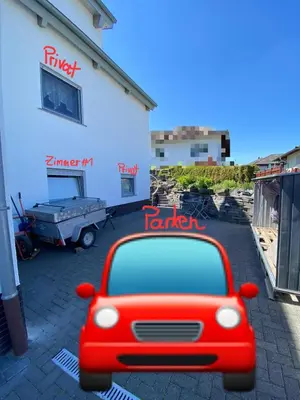 Das Gebäude in dem sich das Privatzimmer befindet