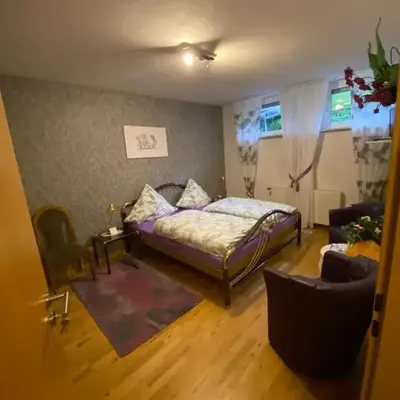 Zimmer 2 inkl eigenem Bad