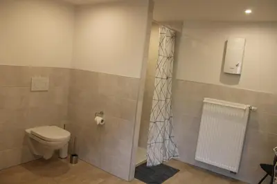 Ein Badezimmer in der Unterkunft Ferienwohnung Am Rosenberg