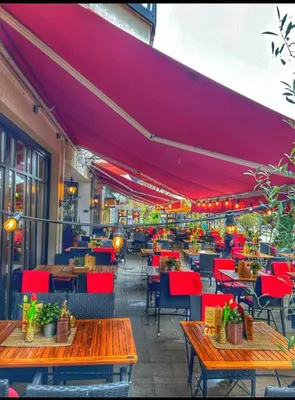 Ein Restaurant oder anderes Speiselokal in der Unterkunft Rheinpanorama Studio Koblenz