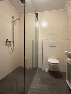 Ein Badezimmer in der Unterkunft Hotel am Wehr