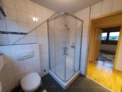 Ein Badezimmer in der Unterkunft Ferienwohnung Meuspath