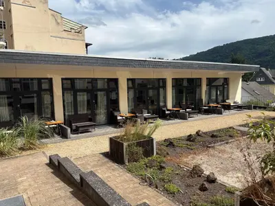Ein allgemeiner Bergblick oder ein Berglick von der Ferienwohnung aus