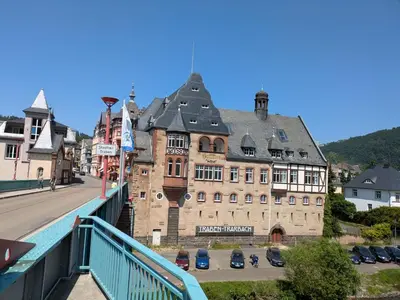 Das Gebäude in dem sich die Ferienwohnung befindet