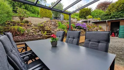 Ein Garten an der Unterkunft Zum Fuchskopp