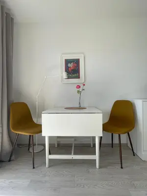 Ein Sitzbereich in der Unterkunft Loreleyblick-Ferienwohnung am Rheinsteig - Natur und Aussicht