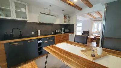 Küche/Küchenzeile in der Unterkunft Ferienwohnung Am Gäsbach OG